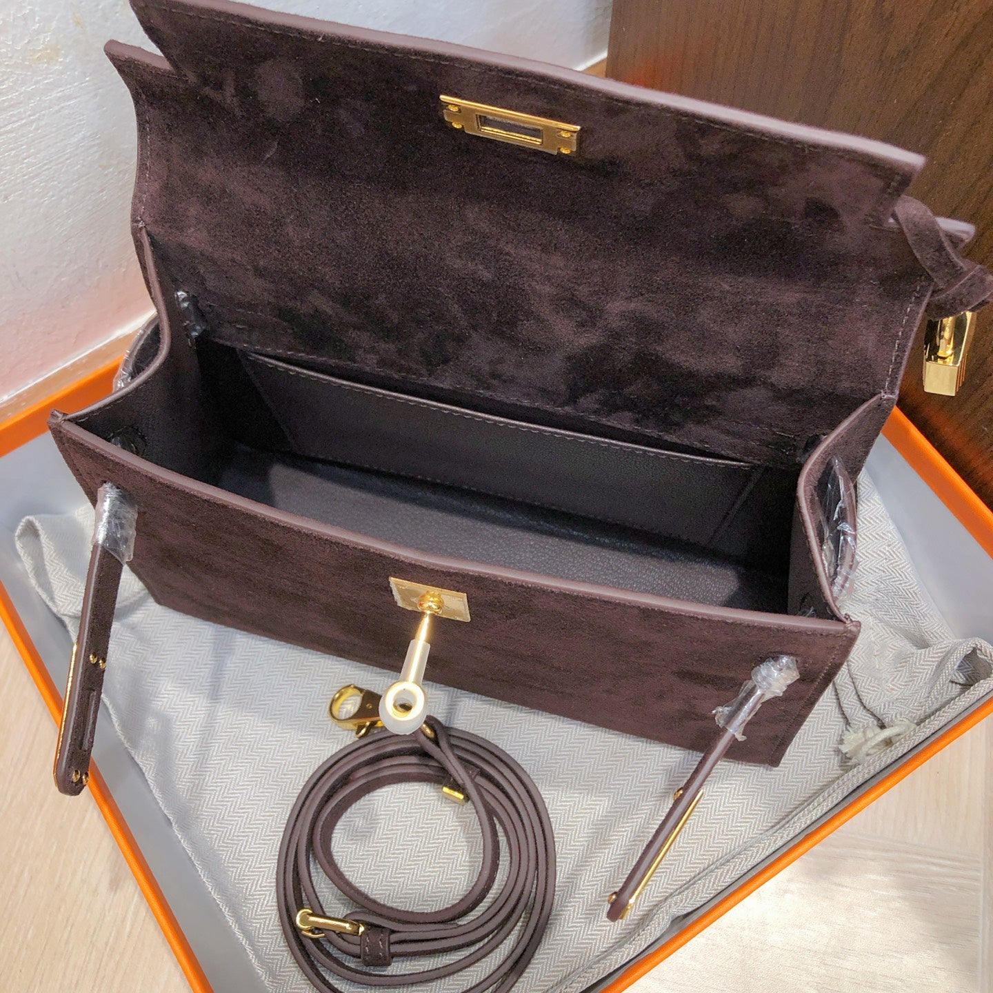 Mini Kelly Sellier 22cm Ebene Suede Leather Gold Hardware Women Mini Handbag