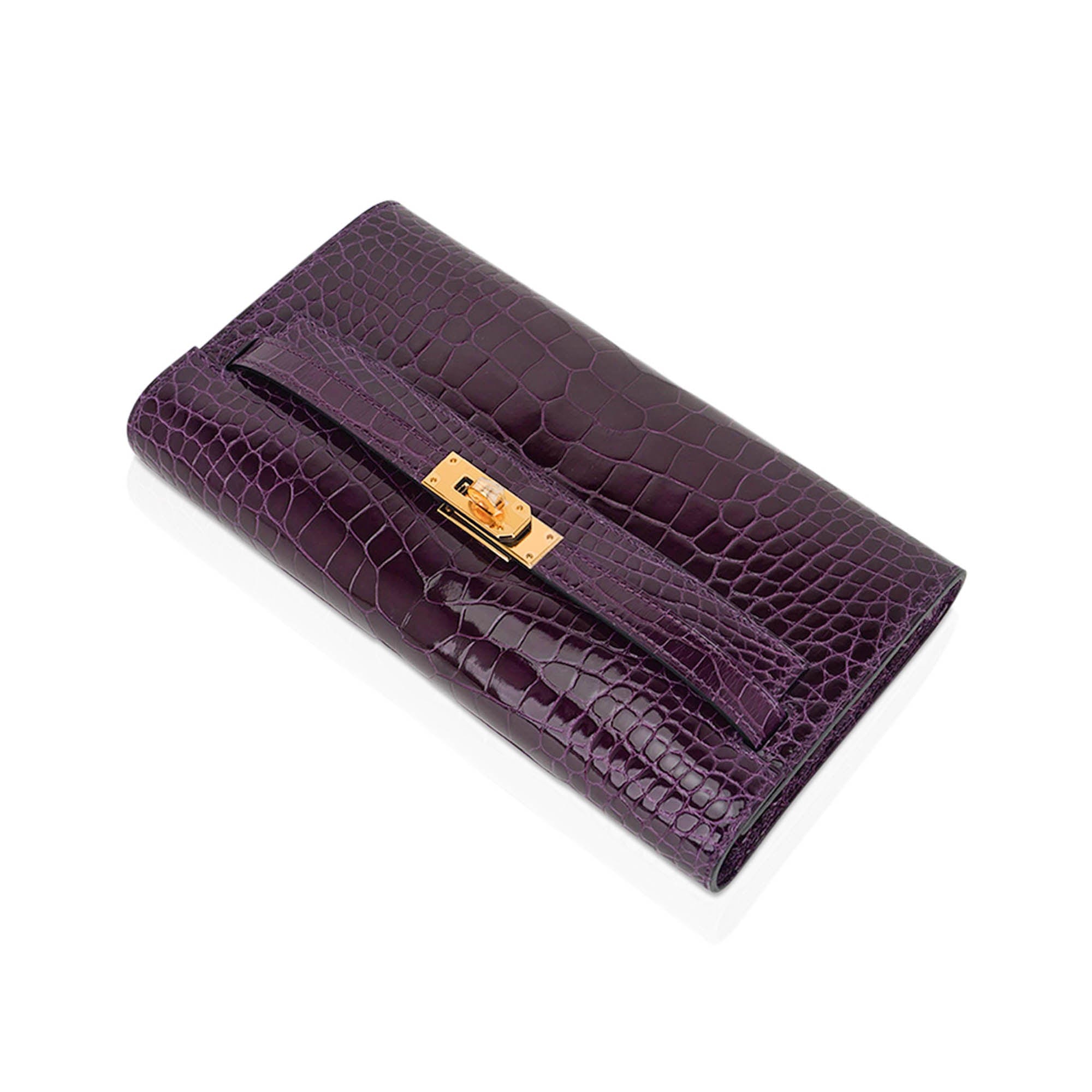 👜Kelly Classique To Go Wallet Cassis Alligator with Gold Hardware
