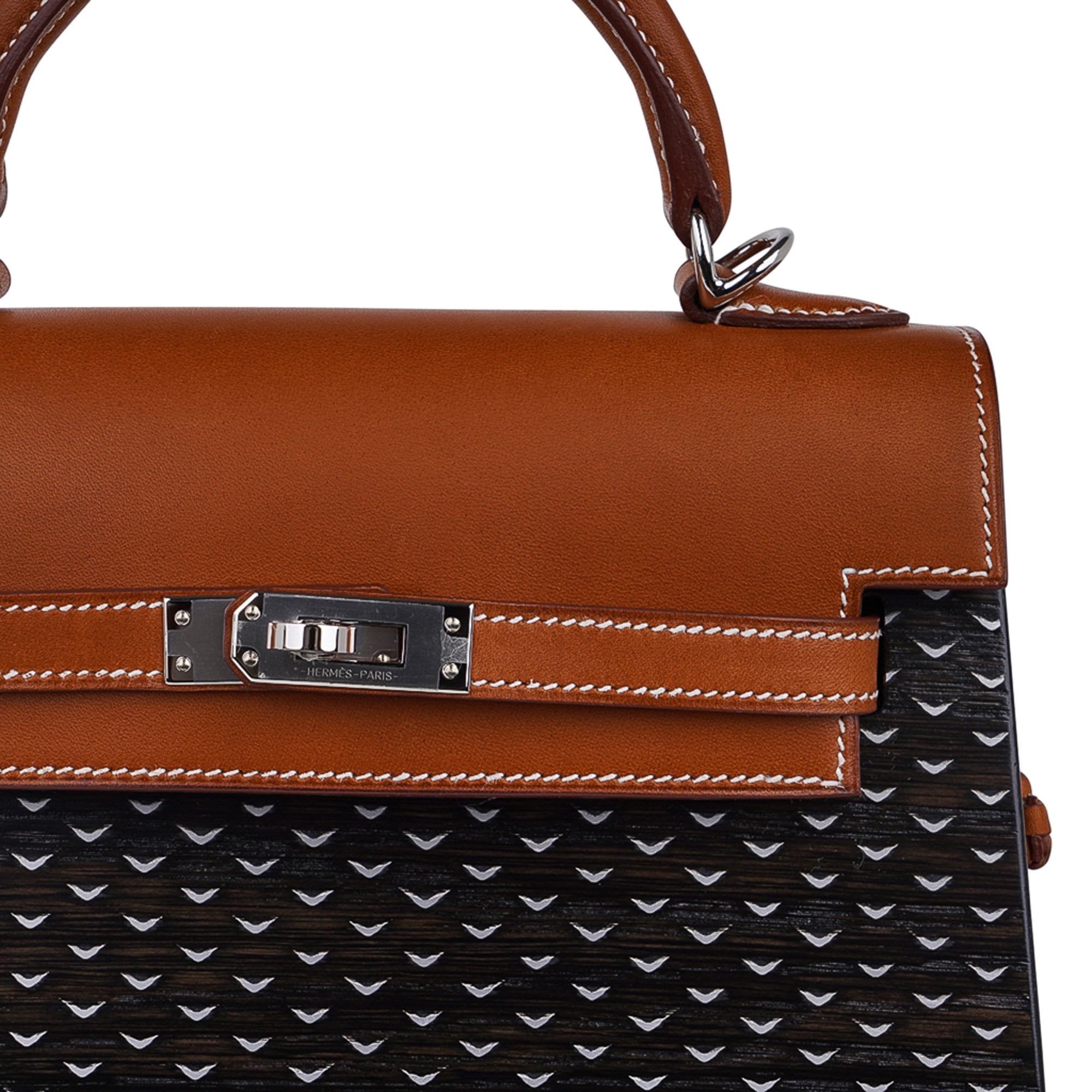 👜Limited Edition Kellywood 22 Bag Oak Bog, Barenia Leather, & Aluminum Inlay with Palladium Hardware